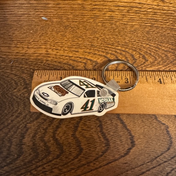 Vintage NASCAR Racing Car Keychain Kodiak Tobacco # 41 Monte Carlo Chevrolet - Picture 3 of 3